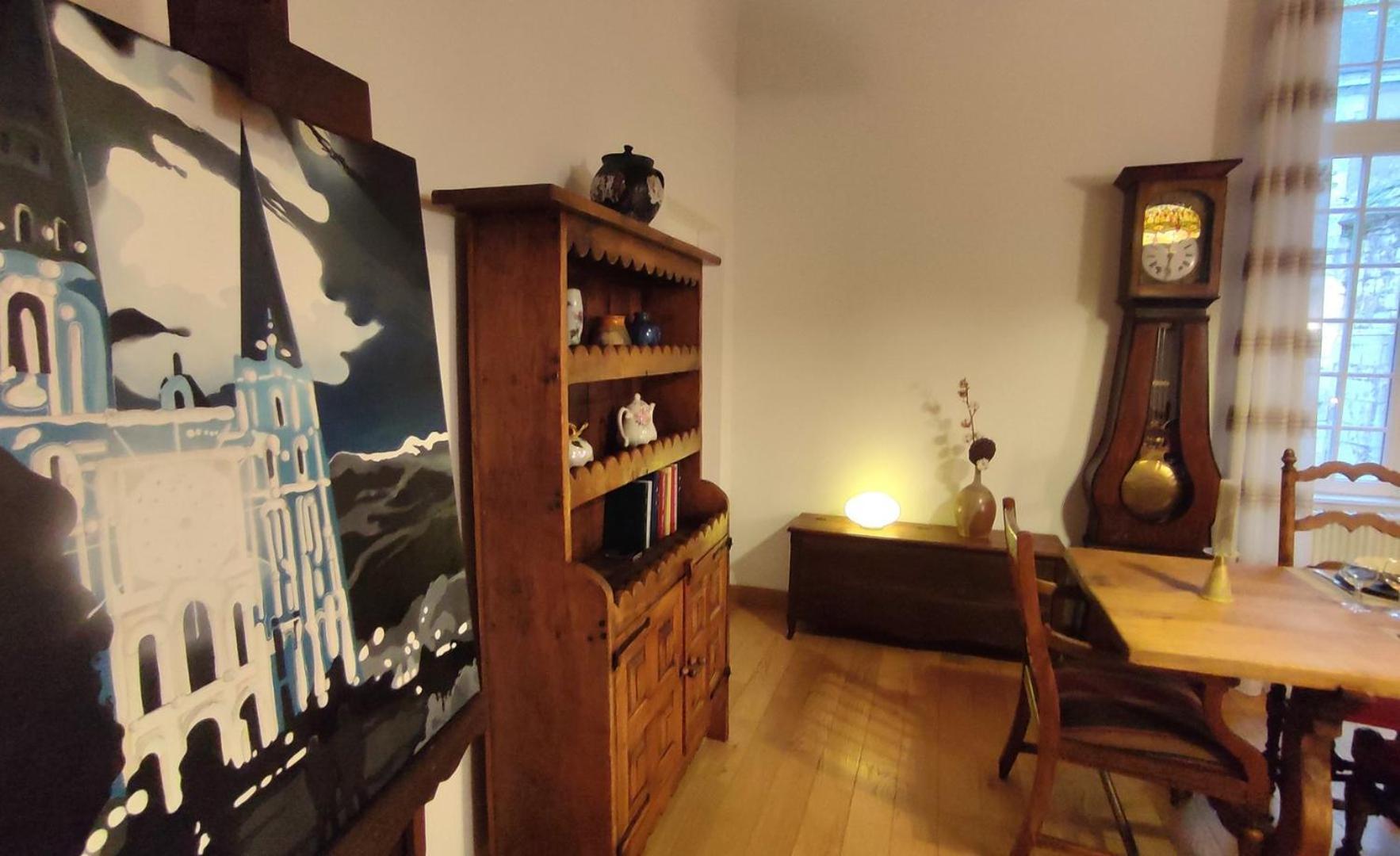 Le Gite De La Cathedrale Apartment Chartres Ngoại thất bức ảnh